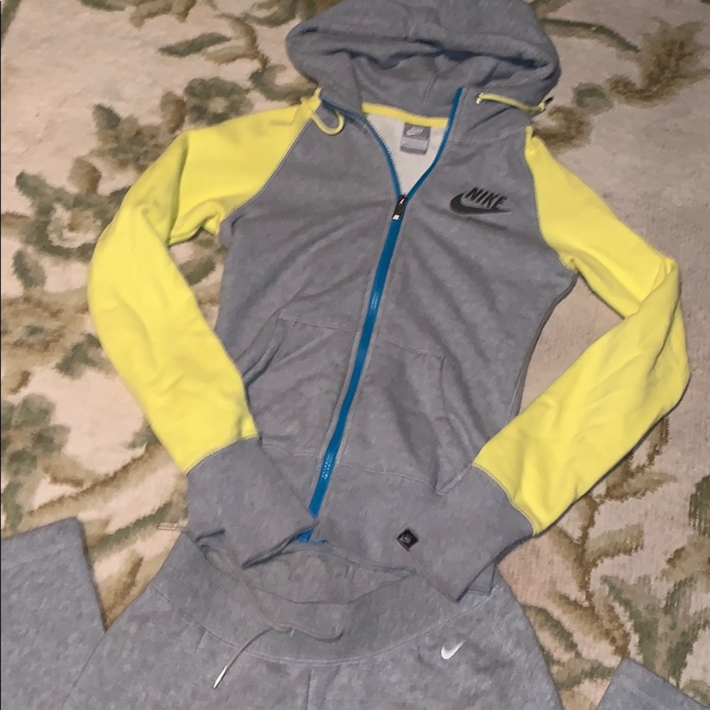 Nike track suit